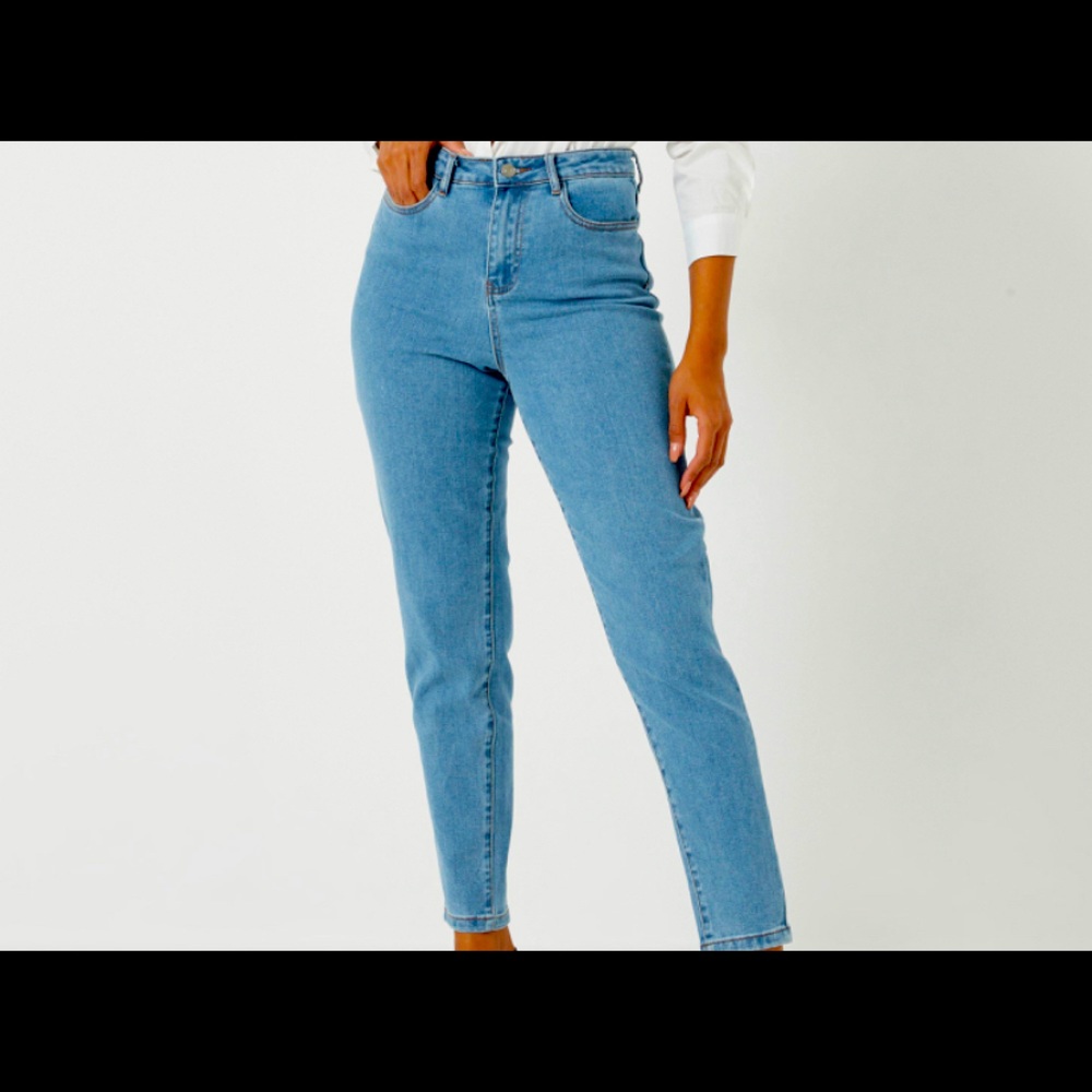 NBW NWT Misguided high waisted mom jeans